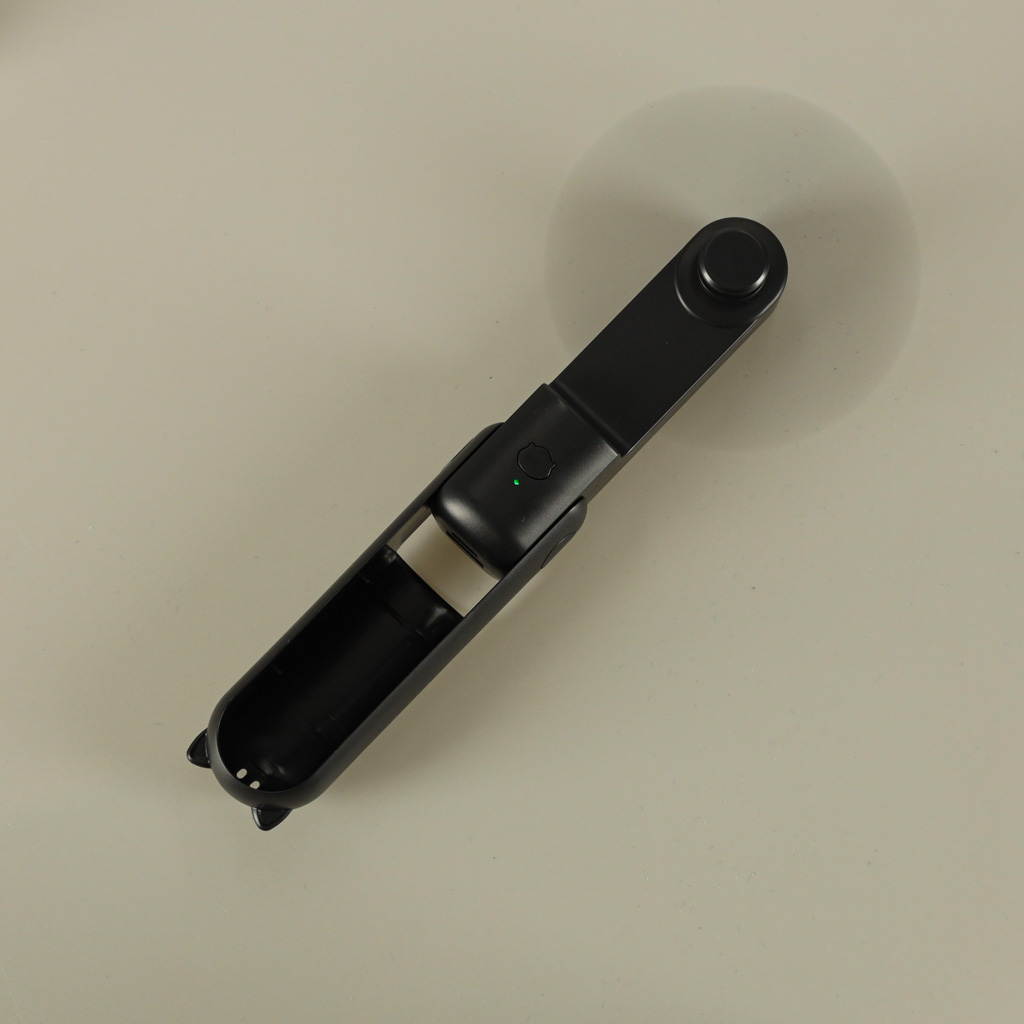Wiatrak-biurkowy-wentylator-mini-reczny-skladany-wiatraczek-przenosny-USB-czarny-172003